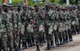 339 soldats haïtiens diplômés pour renforcer la lutte contre les gangs