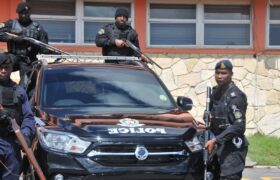 La police d&rsquo;Antigua lance l&rsquo;opération Rétablir la Confiance pour cibler les points chauds de la criminalité