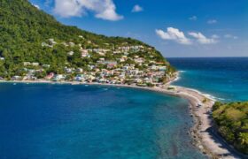 La Dominique vise un secteur touristique d’un milliard de dollars EC alors que les revenus du secteur grimpent