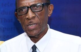 Le journaliste jamaïcain vétéran Balford Henry décède à l&rsquo;âge de 74 ans.